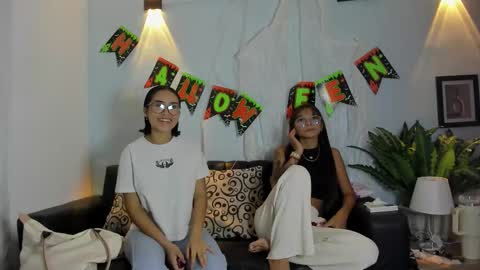 mia_petite72 online show from 11.04.25