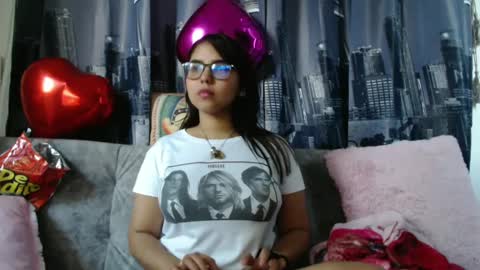 Mia  online show from 02.27.25