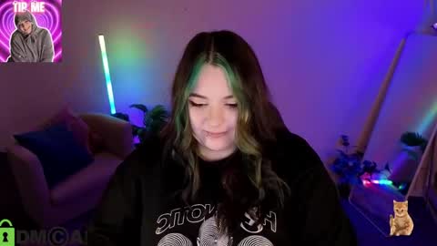 Mia online show from 03.28.26