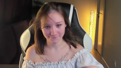 Mia Ramsey online show from 08.04.26