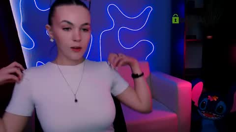 mia online show from 04.15.26