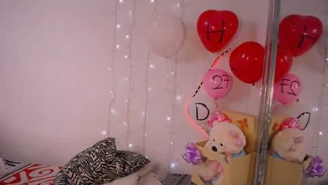 mia reys online show from 12.12.24