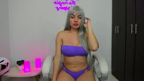 Mia online show from 01.09.25