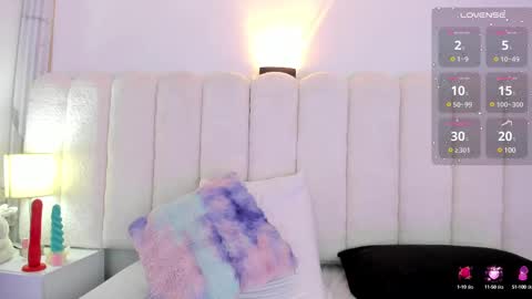 Mia online show from 03.08.25