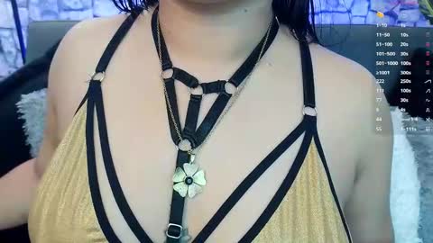 Mia online show from 11.17.25