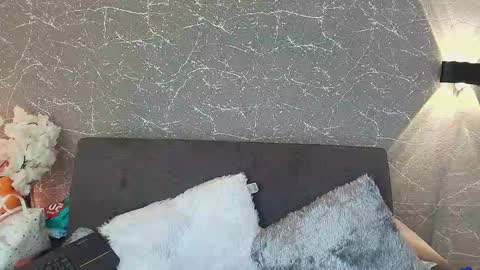 Mia Roux online show from 02.02.25