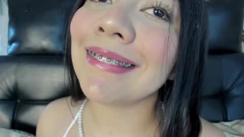 Mia Roux online show from 11.14.25