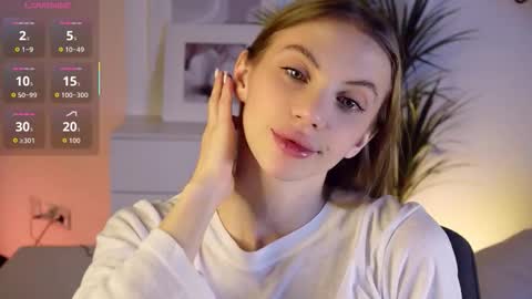 Mia online show from 11.17.25