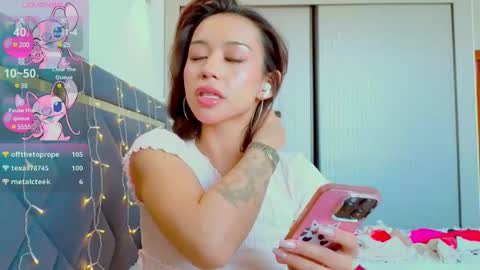 Mia online show from 02.11.25