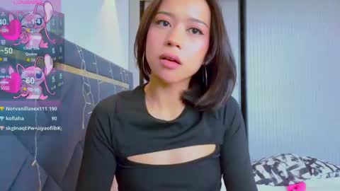 Mia online show from 02.25.25