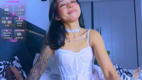 Mia online show from 01.14.26