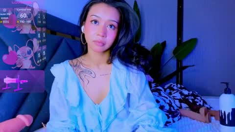 Mia online show from 04.03.26