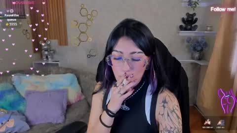 Snapshot of mia_smoke_ chatting on 05.26.26 Mia online show from 05.26.26
