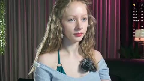 Mia online show from 11.27.25