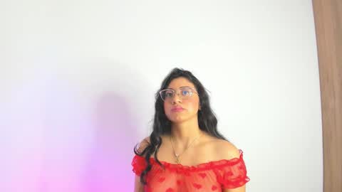 Mia online show from 02.16.26