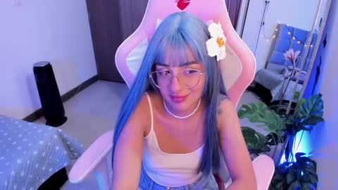 mia  nicolle online show from 03.06.25