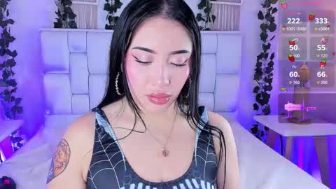 Mia online show from 11.13.25