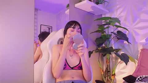 miaa_lee777 online show from 12.13.25