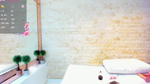 Miaa  online show from 01.25.25