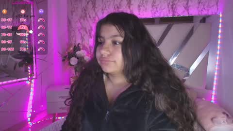 miaa_smiith1 online show from 12.12.24