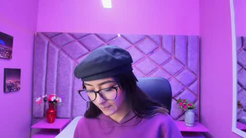 Snapshot of miaa_thopmson chatting on 11.29.25 Miaa online show from 11.29.25