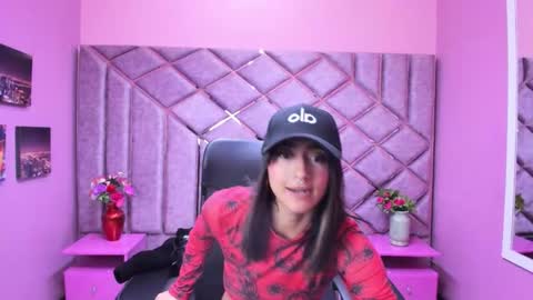 Snapshot of miaa_thopmson chatting on 12.05.25 Miaa online show from 12.05.25