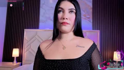 Snapshot of miaafarrel chatting on 02.25.26 Miaa Farrel online show from 02.25.26