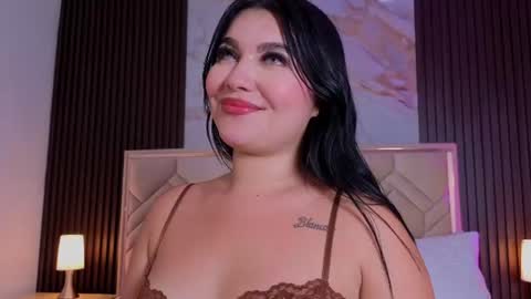Miaa Farrel online show from 07.11.26