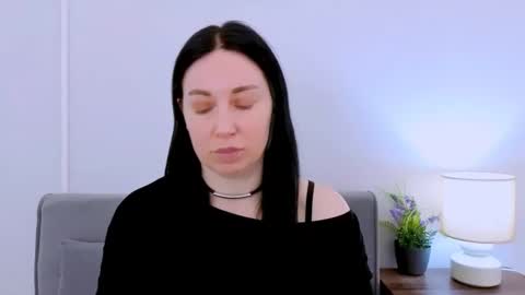 Mia online show from 04.02.26