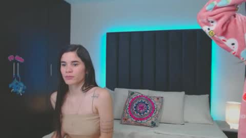 miaandnaty1 online show from 01.03.25