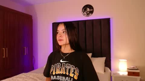 miaandnaty1 online show from 09.26.25