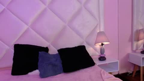 Alexandra online show from 11.04.25