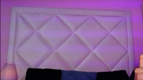 Alexandra online show from 11.25.25