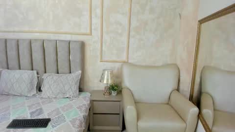 Miaasummer online show from 02.04.26