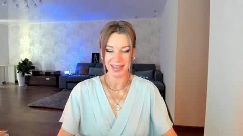 Mia online show from 07.07.26