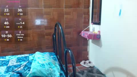 Snapshot of miabrunette23 chatting on 02.12.25 MIA online show from 02.12.25