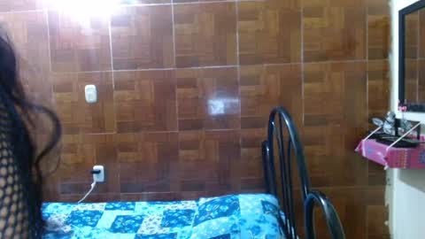 Snapshot of miabrunette23 chatting on 02.18.25 MIA online show from 02.18.25