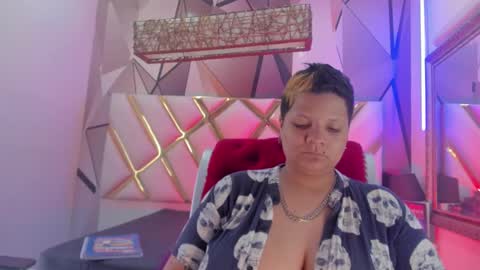   online show from 03.08.25