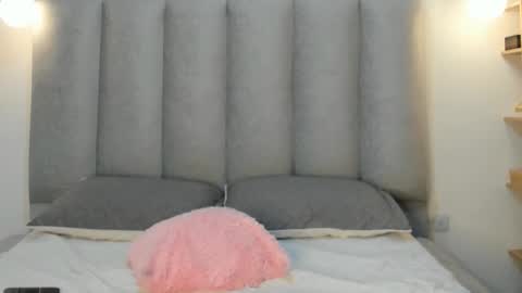 miacleark online show from 04.02.26