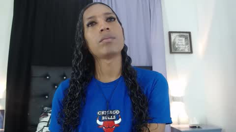 MiaCoock online show from 11.26.25