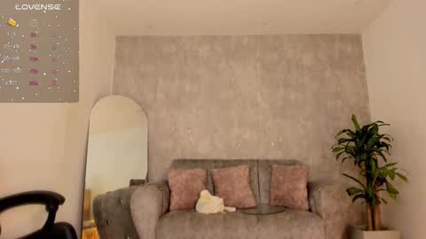 miacooper online show from 12.05.25