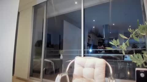 Snapshot of miaduval chatting on 11.06.25 Mia online show from 11.06.25