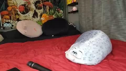 Mia Love online show from 02.07.25