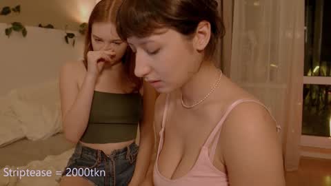 Mia online show from 02.07.25