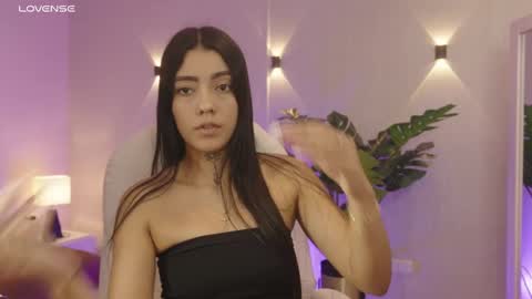 Mia Gomez online show from 11.06.25