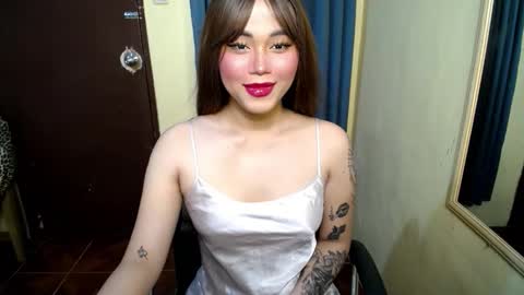 Snapshot of miah_here chatting on 10.24.25 Miah online show from 10.24.25