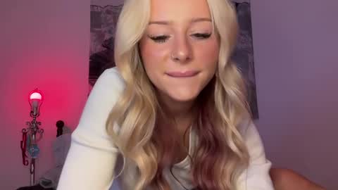 Mia Harper online show from 02.11.25