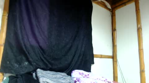 Snapshot of miahells chatting on 06.15.26 Mia Sam online show from 06.15.26