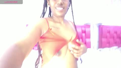 MiahLove31 online show from 11.11.25