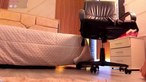 Snapshot of miahsens chatting on 11.08.25 Miah Sens online show from 11.08.25